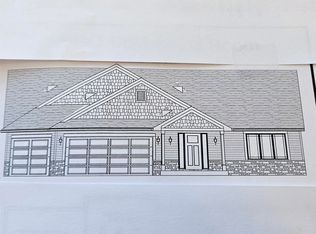 935 Harsevoort Way, Clinton, WI 53525