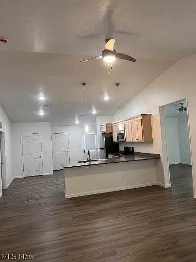 212 S Taylor — Photo 20