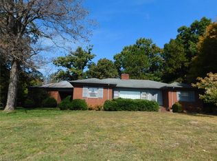 516 Triad Blvd, Thomasville, NC 27360