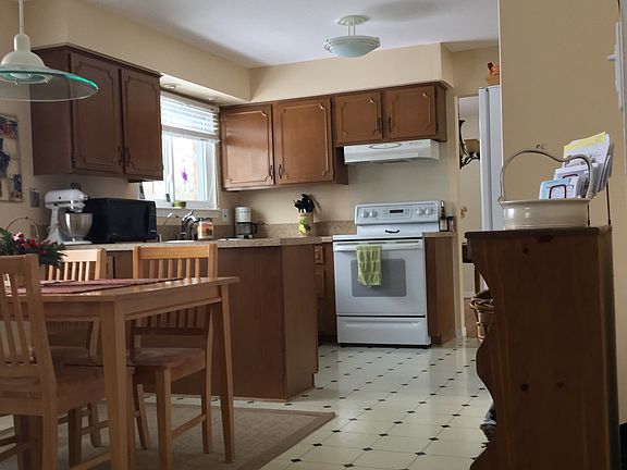 3rd image of 2972 Walmsley Circle Dr