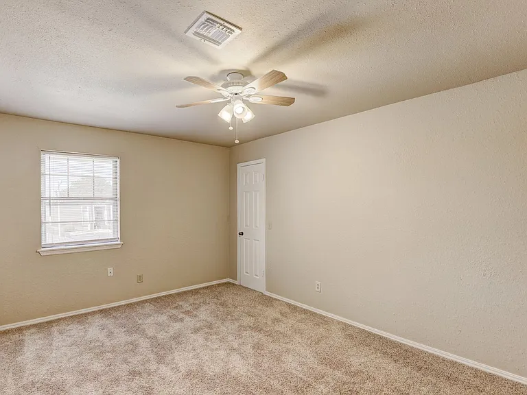 7507 Knight Lake Dr — Photo 29