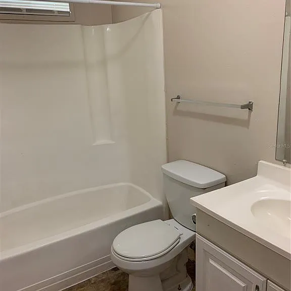 1089 Old South Dr — Photo 5
