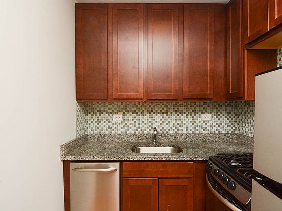 2nd image of 555 W Arlington Pl APT 307