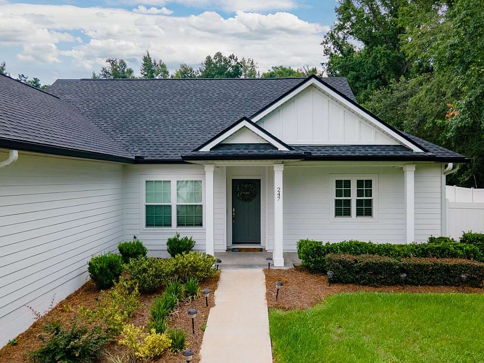 1st image of 247 SW Jewel Lake Dr
