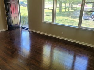 704 S Dickerson Rd, Goodlettsville, TN 37072