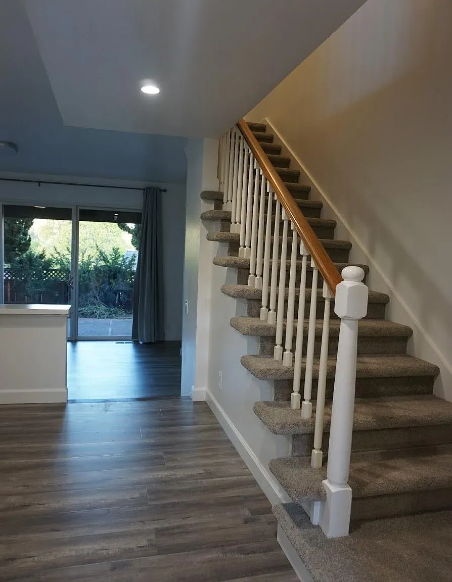 2 bed, 1.5 bath, 1400 sqft, $3,700 — Photo 3