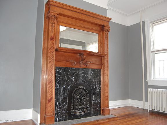 2nd image of 391 Van Duzer St APT 2