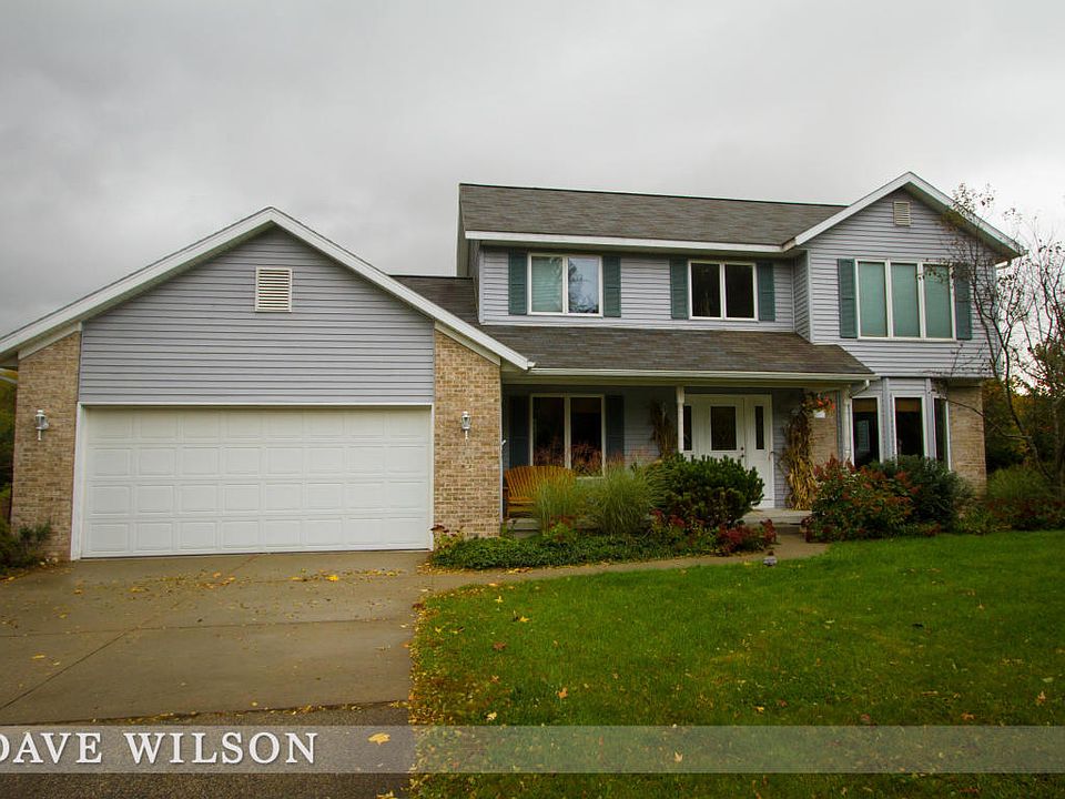 1st image of 7976 Hickory Dr NE