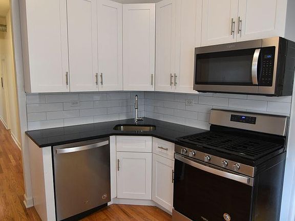 3rd image of 732 W Grace St #6e5b72760
