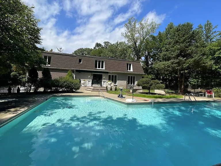 Large L Shape Swimming Pool