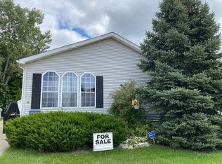45704 Bonaventure Dr, Macomb, MI