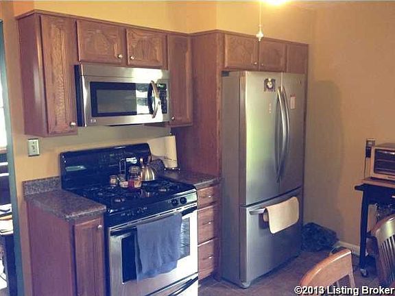 3rd image of 8304 Devonshire Dr