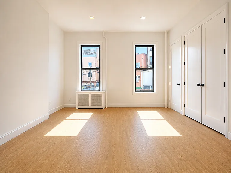 459 Pulaski St #2 — Photo 3