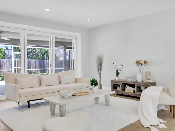 943 SW 4th Street, Boca Raton, FL 33486
