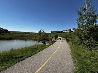 111 N Hidden Creek Cv NW, Calgary, AB T3A 6L8