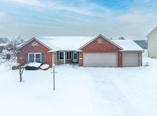 5414 Salmon Run, Auburn, IN 46706