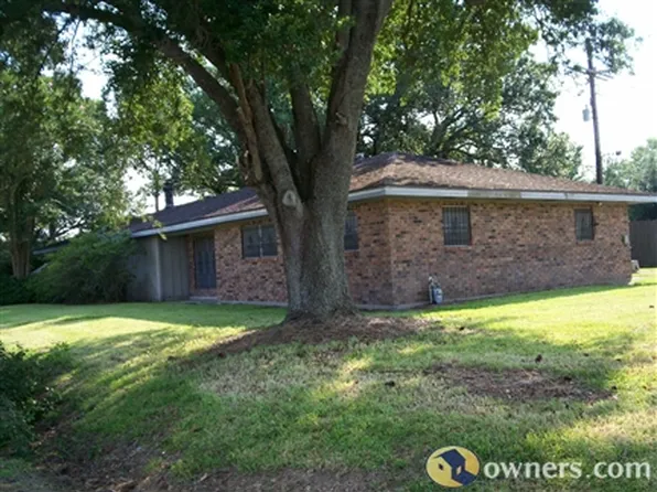 104 Retreat Dr, Bourg, LA 70343