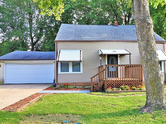 2nd image of 635 Maple Ave
