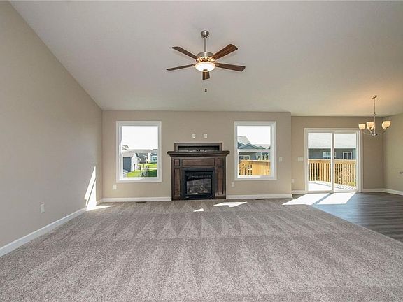 4th image of 2509 7th Avenue Ct SW