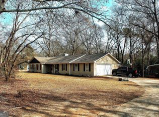 102 Smoke Rise Dr, Warner Robins, GA 31088