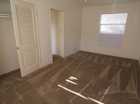 4th image of 225 E Elmwood Ave APT A
