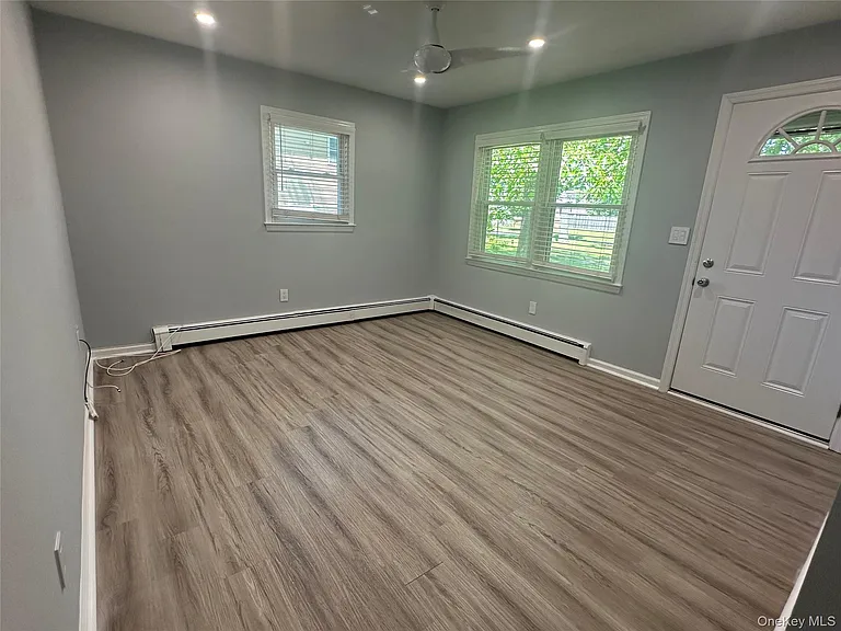 9 Bolton Dr — Photo 6