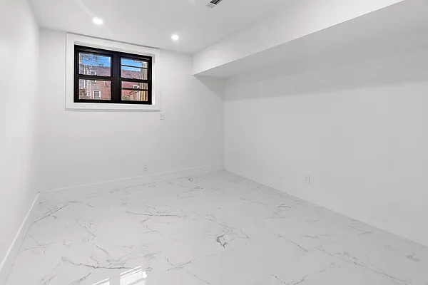 Rented by Corcoran | media 26