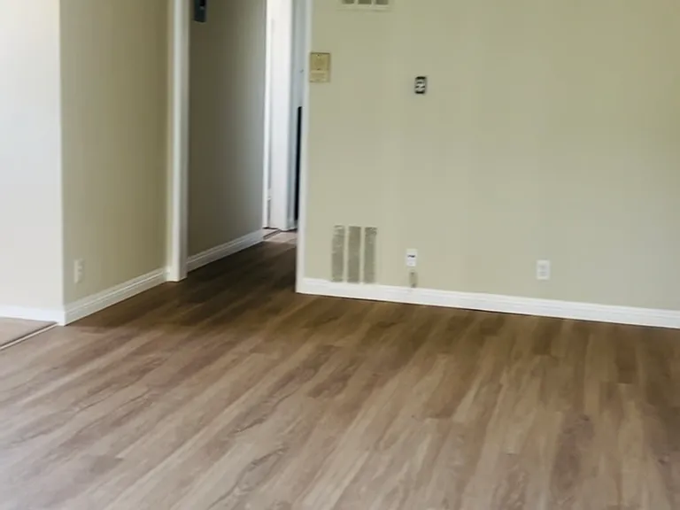319 S Mariposa Ave #1 — Photo 17