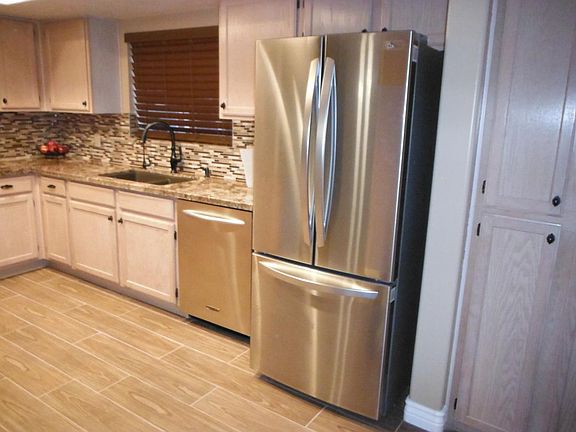 4th image of 9775 N 94th Pl Unit 101