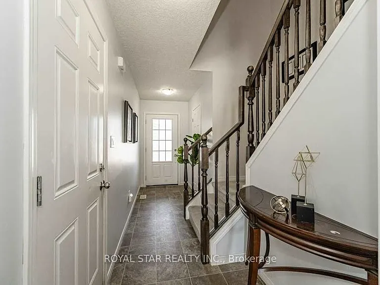 7 Upper Mercer St #B8 — Photo 7