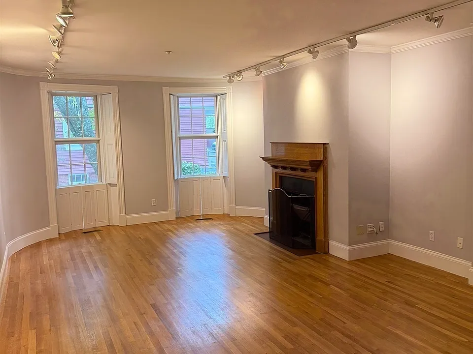 26 Garden St #1