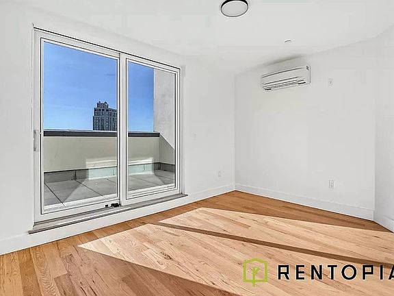 5th image of 263 S 4th St #602A