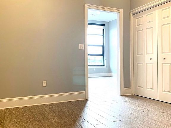 3rd image of 2525 Cadiz St Unit 301