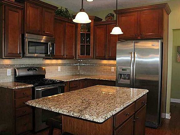 5th image of 13704 Heatherfield Dr