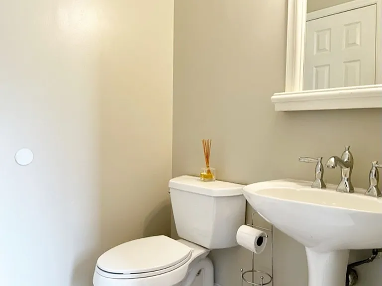 1301 Woodridge Dr — Photo 7