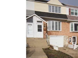 10820 Calera Rd, Philadelphia, PA 19154