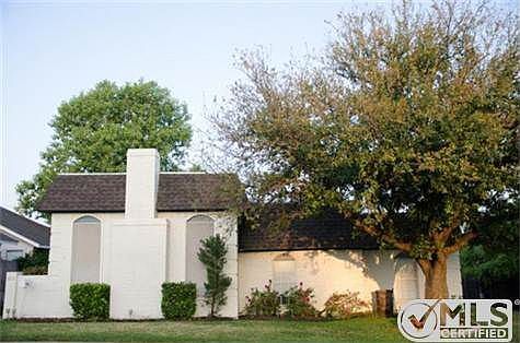 1st image of 2815 Glenbrook Dr