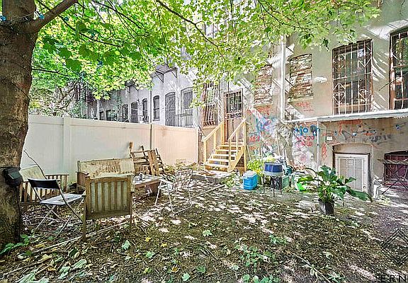 5th image of 1050 Putnam Ave APT 3L