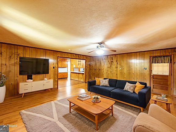 4th image of 313 Johnston Dr
