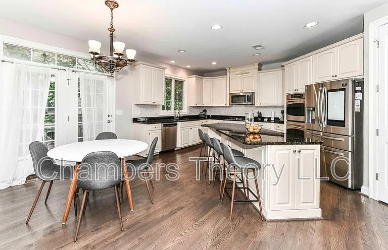 1840 Mamie Dyer Ln — Photo 11
