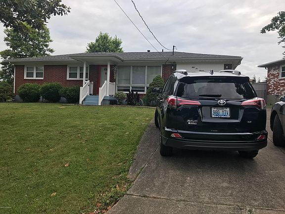 3rd image of 5611 Whispering Hills Blvd