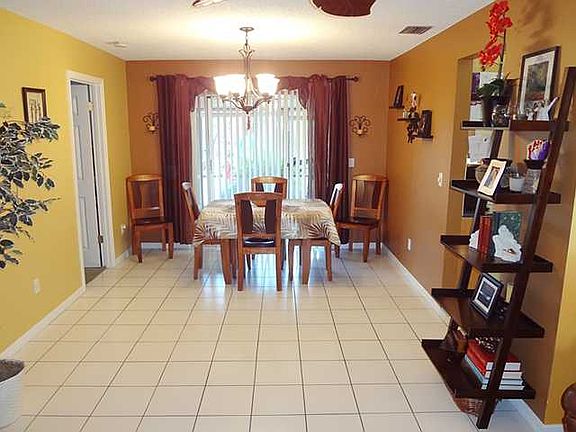 5th image of 1107 SE Clifton Ln
