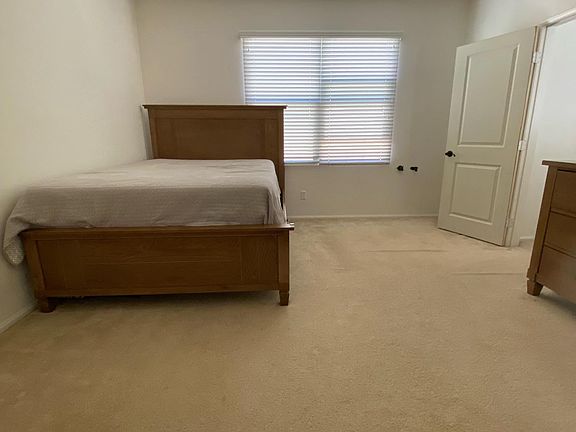 2nd image of 533 S Melrose St