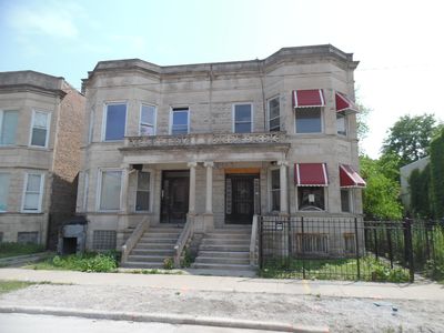 6347 S Eberhart Ave, Chicago, IL, 60637