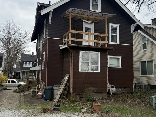 2815 4th St NW #2, Canton, OH 44708