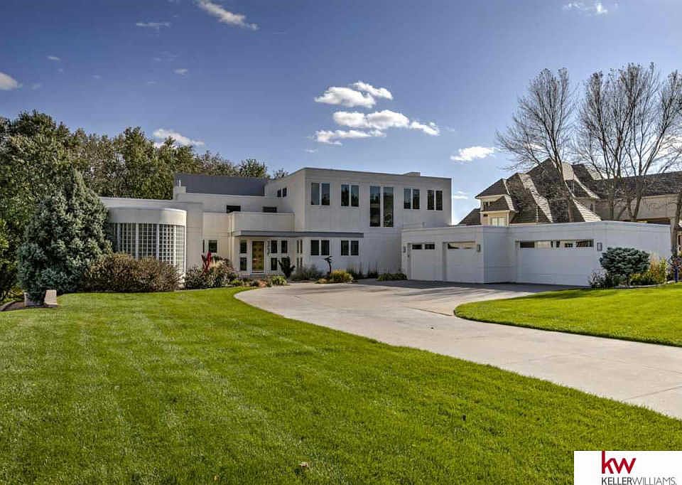 1st image of 17059 Pasadena Ct