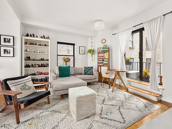 3rd image of 186 W 80th St APT 4L