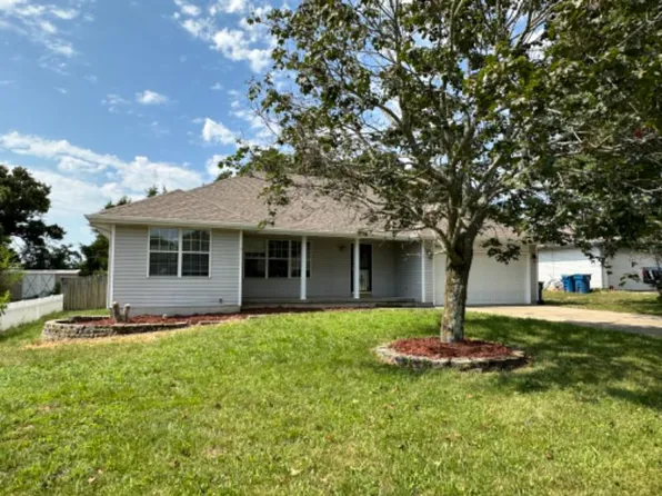 904 S Whippoorwill Dr, Strafford, MO 65757