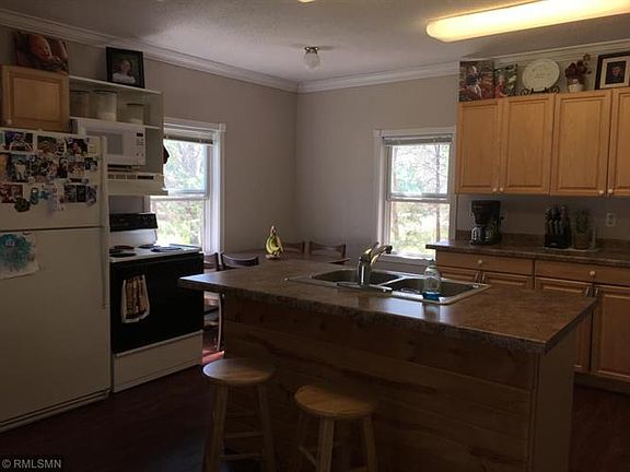 5th image of 225 Cedar St NE