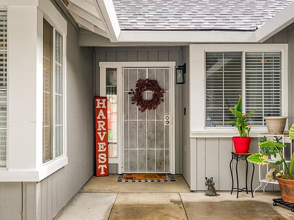 3rd image of 2308 Gladwyne Ct